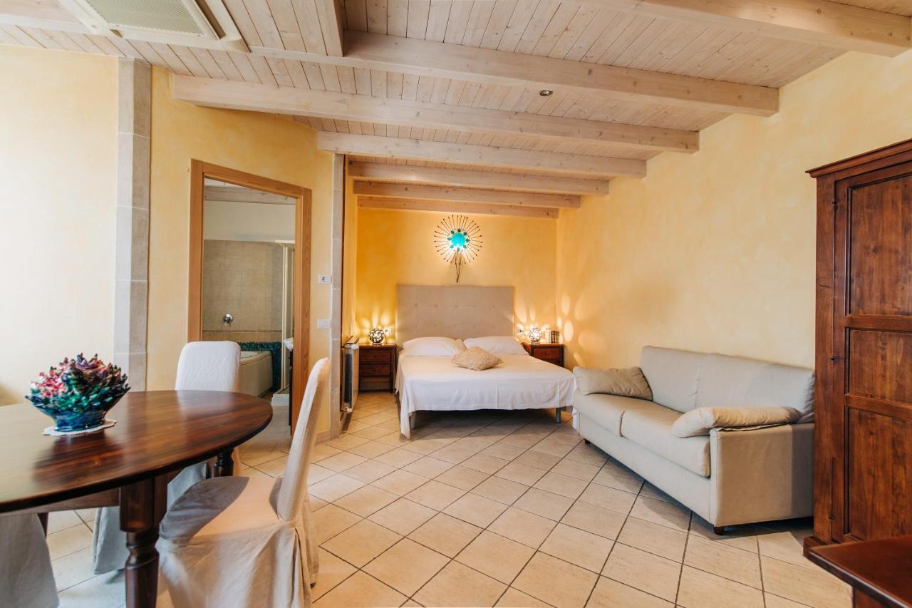 Locanda Belvedere Saludecio Eksteriør billede