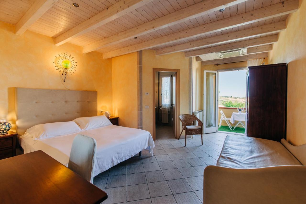 Locanda Belvedere Saludecio Eksteriør billede