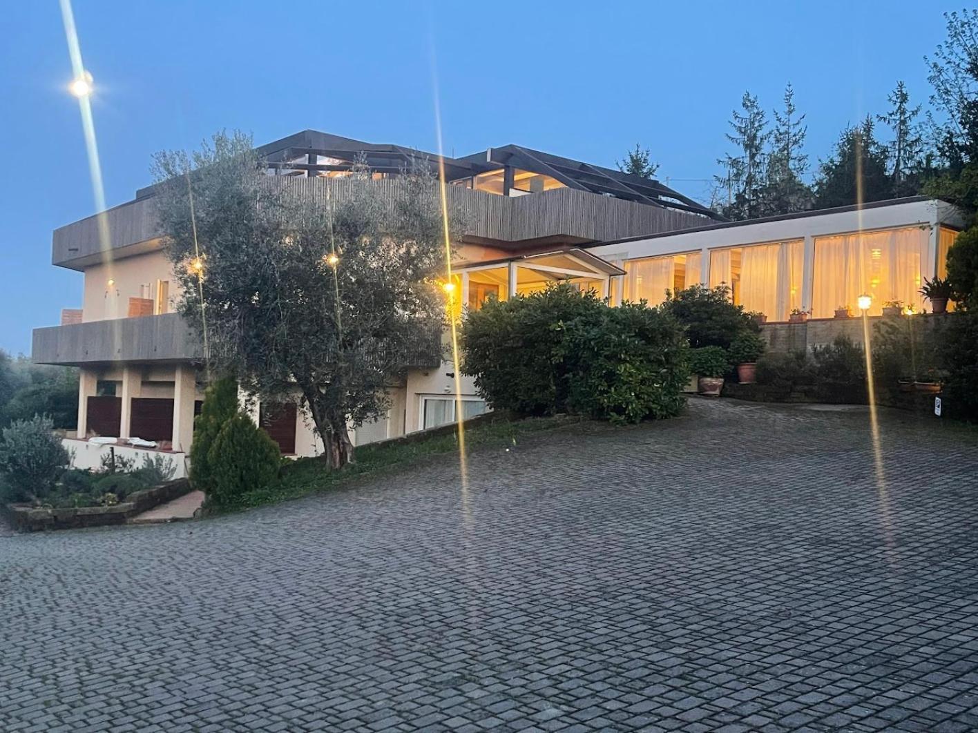 Locanda Belvedere Saludecio Eksteriør billede